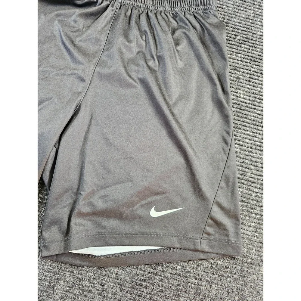 Nike Running Short Boys Medium Gray Swoosh Logo Athleisure Performance Pull On
